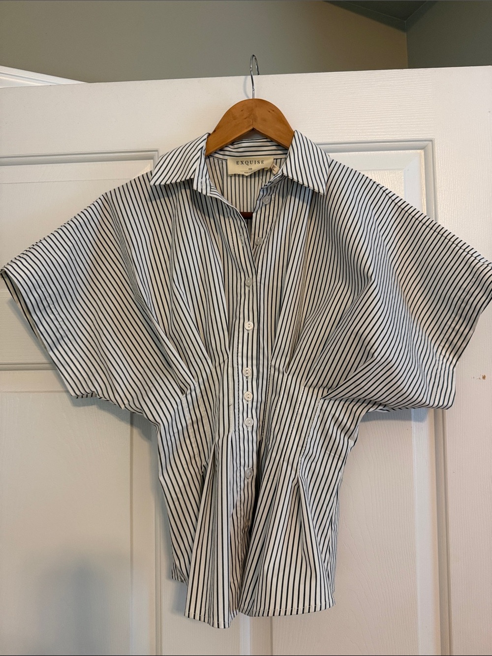 Anthropologie Women’s Exquise White & Black Striped Button-Up Shirt